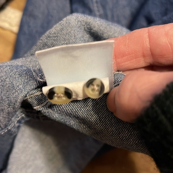 🌹Joe's Denim Button-Up Shirt - Picture 5 of 5
